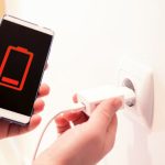 أسباب تلف بطارية الهاتف واحتراقها