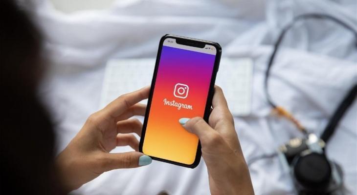 كيف تضيف تعليق صوتى لمقطع ريلز